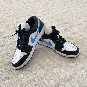 NIKE 🥶 Air Jordan 1 Low Women size 8.5